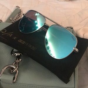 Quay Australia desi Perkins blue mirror aviators